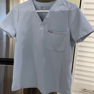 Figs Catrina scrub top sz S in Light Blue